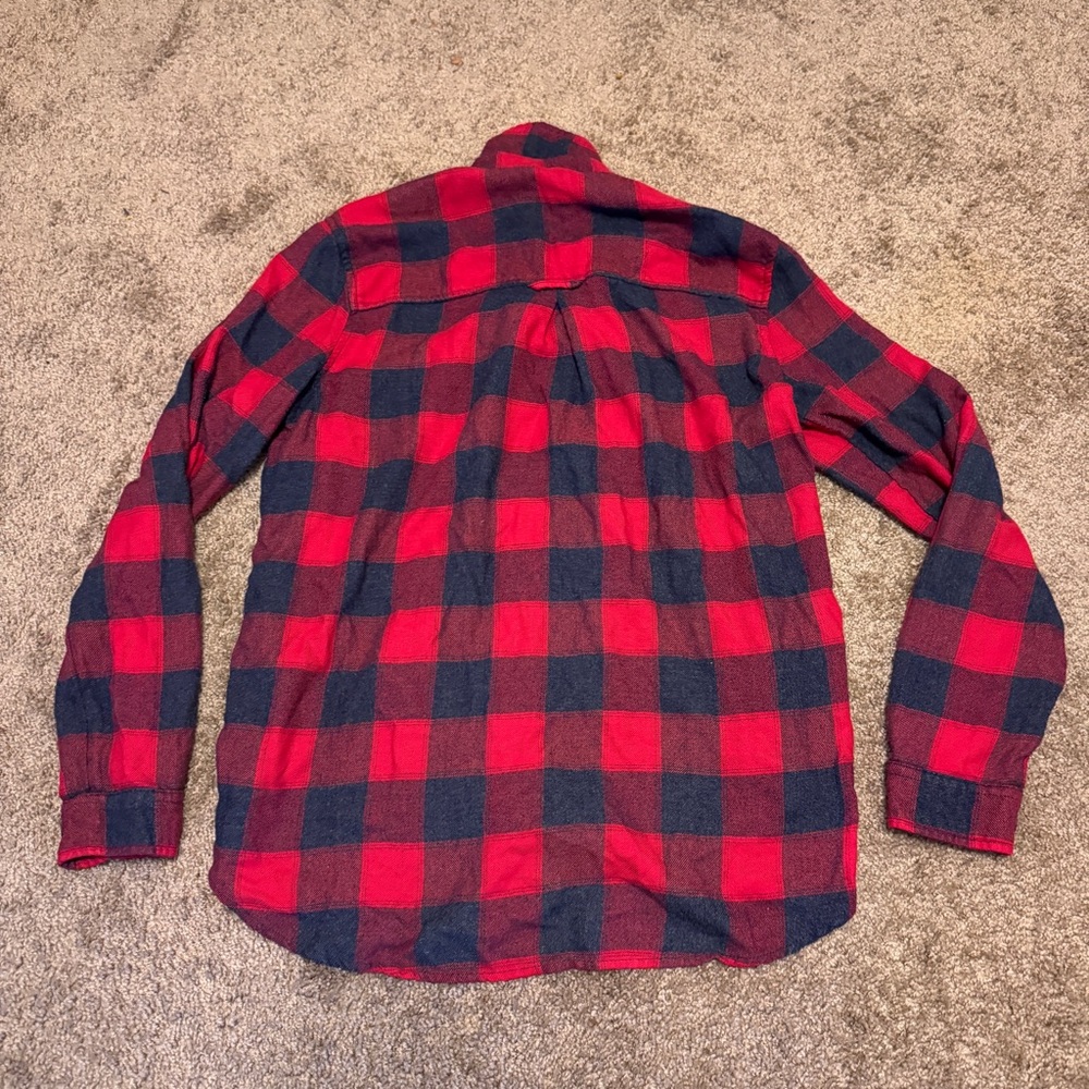 American Eagle Flannel Shirt Womens Medium Red Plaid Boyfriend Fit Long Sleeve - Picture 2 of 9